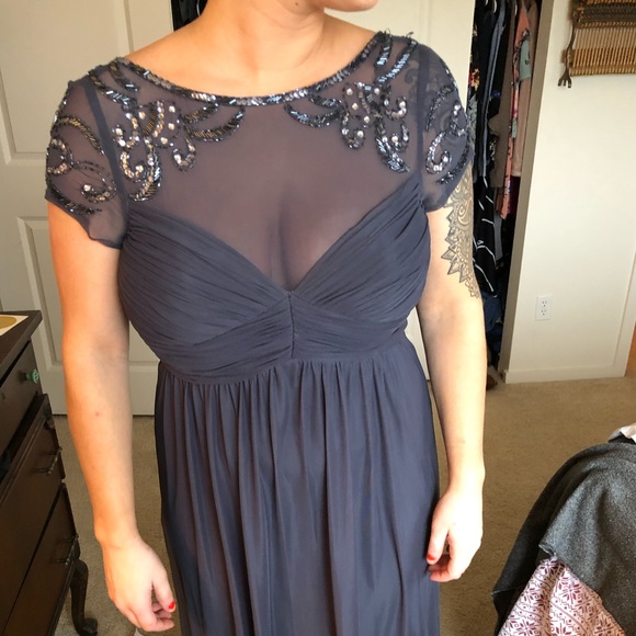 Floor length gown stunner - Picture 6 of 8